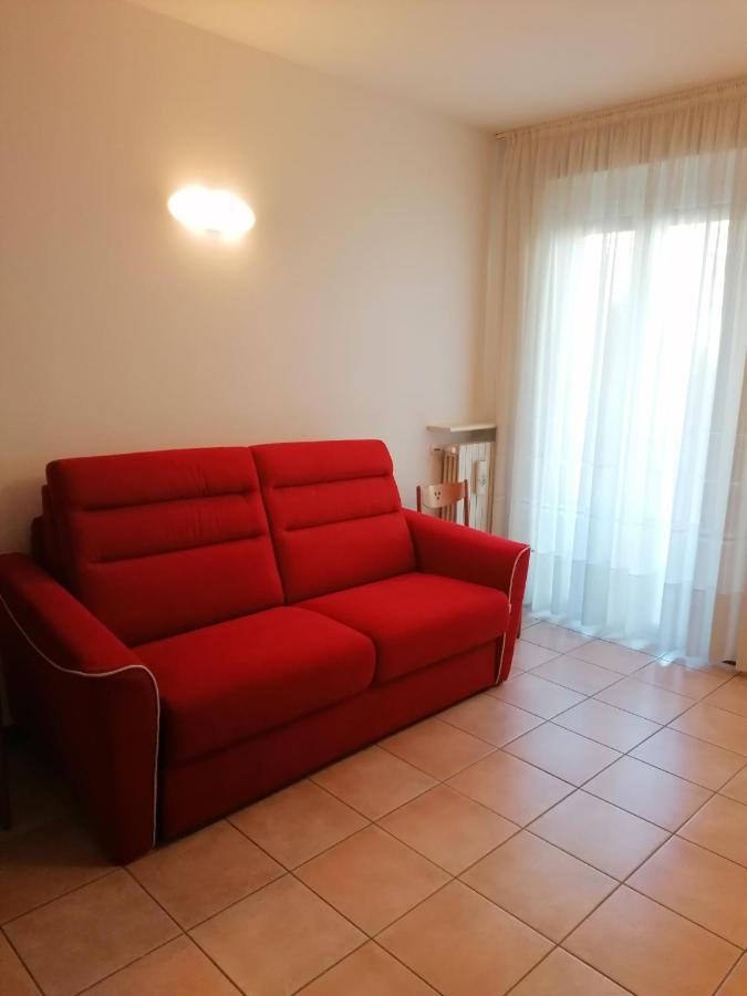 Appartamento Incantevole Con Parcheggio Gratuito Tirano Exterior foto